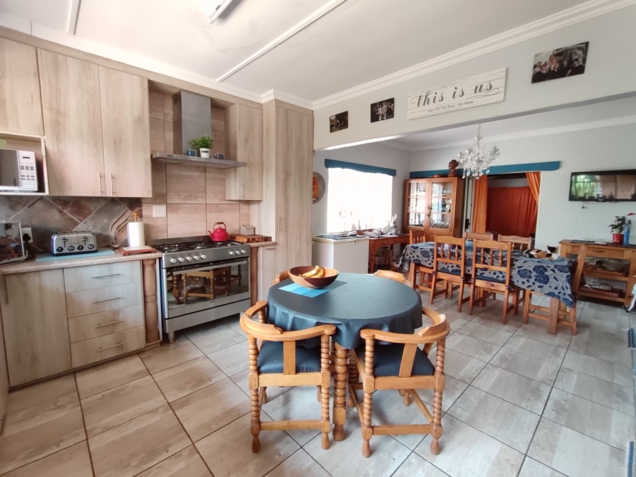 5 Bedroom Property for Sale in Stilfontein Ext 4 North West